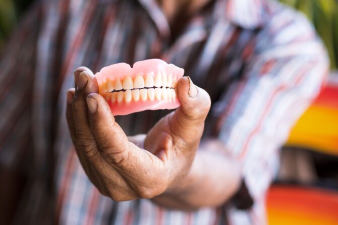 travelling with dentures